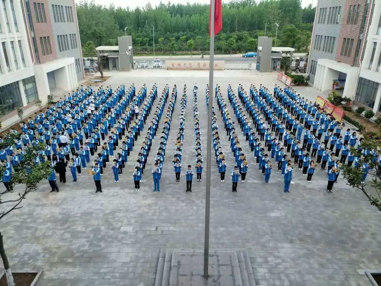 ѧ
