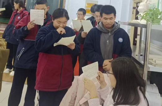 ���Ĳ�ͣ�����˲��롪���Ǹ߶��꼶��ʦ���ճ�